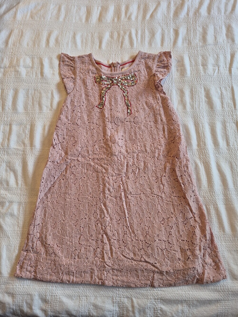 Mini Boden girls 7-8 years pink lacy fabric jersey lined, sequin bow VGUC